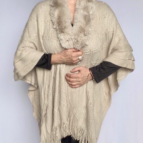 Ruana Cuello Piel Beige