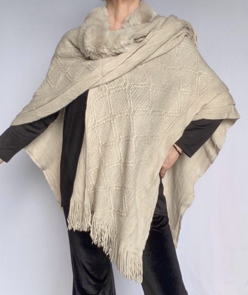 Ruana Cuello Piel Beige