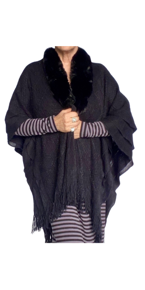 Ruana Cuello Piel Negra